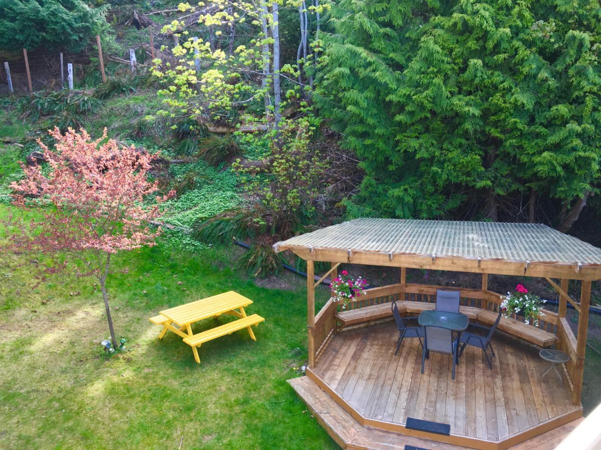 Casa Grande Inn Qualicum Beach Eksteriør billede