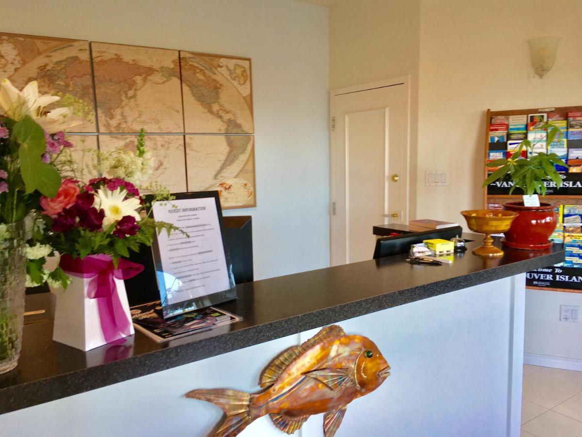Casa Grande Inn Qualicum Beach Eksteriør billede