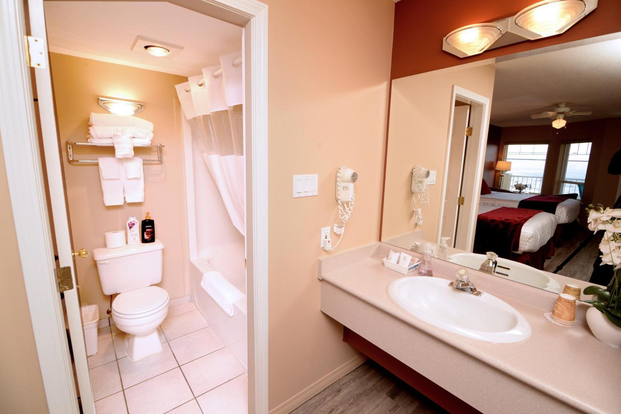 Casa Grande Inn Qualicum Beach Eksteriør billede